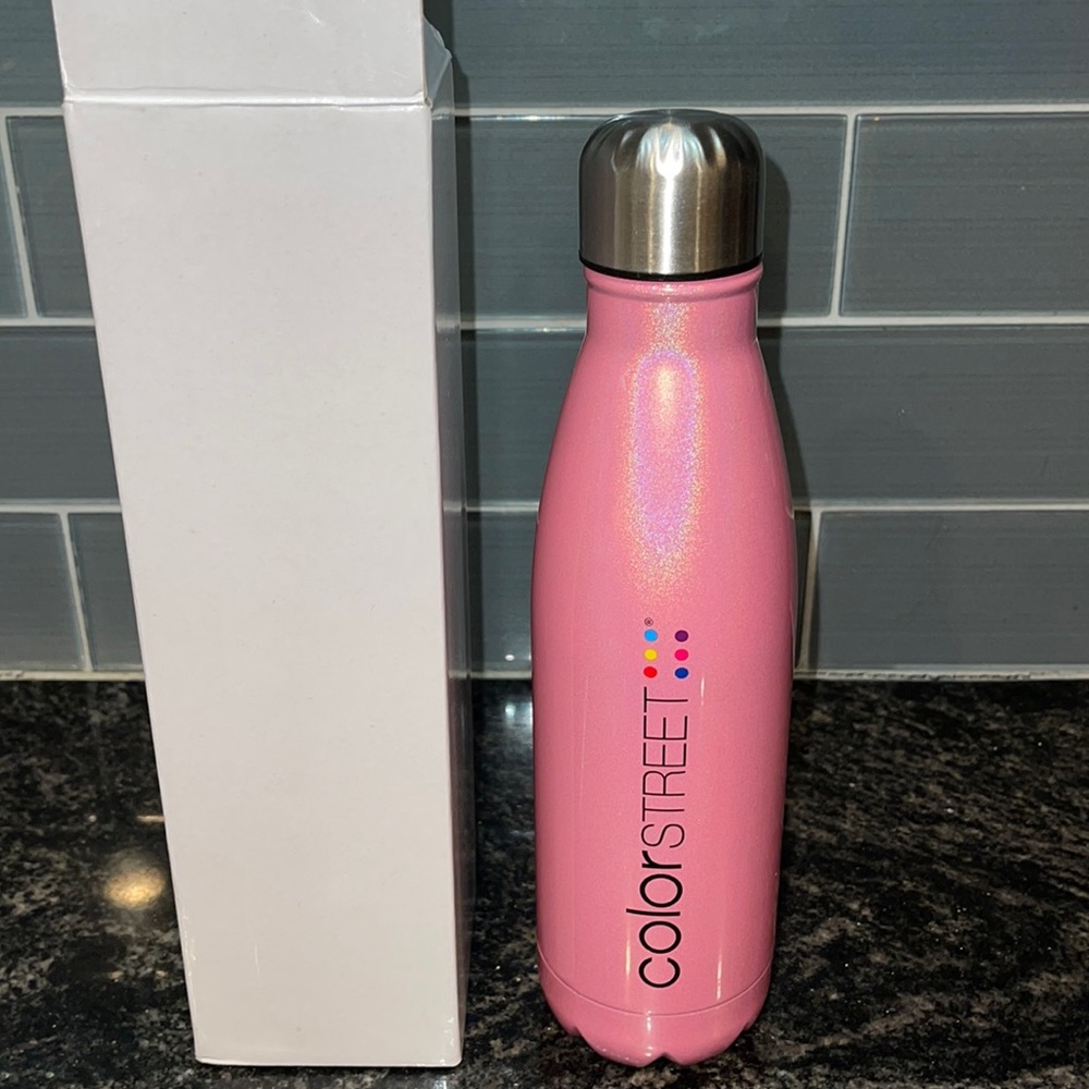 Color Street Water Bottle NWT